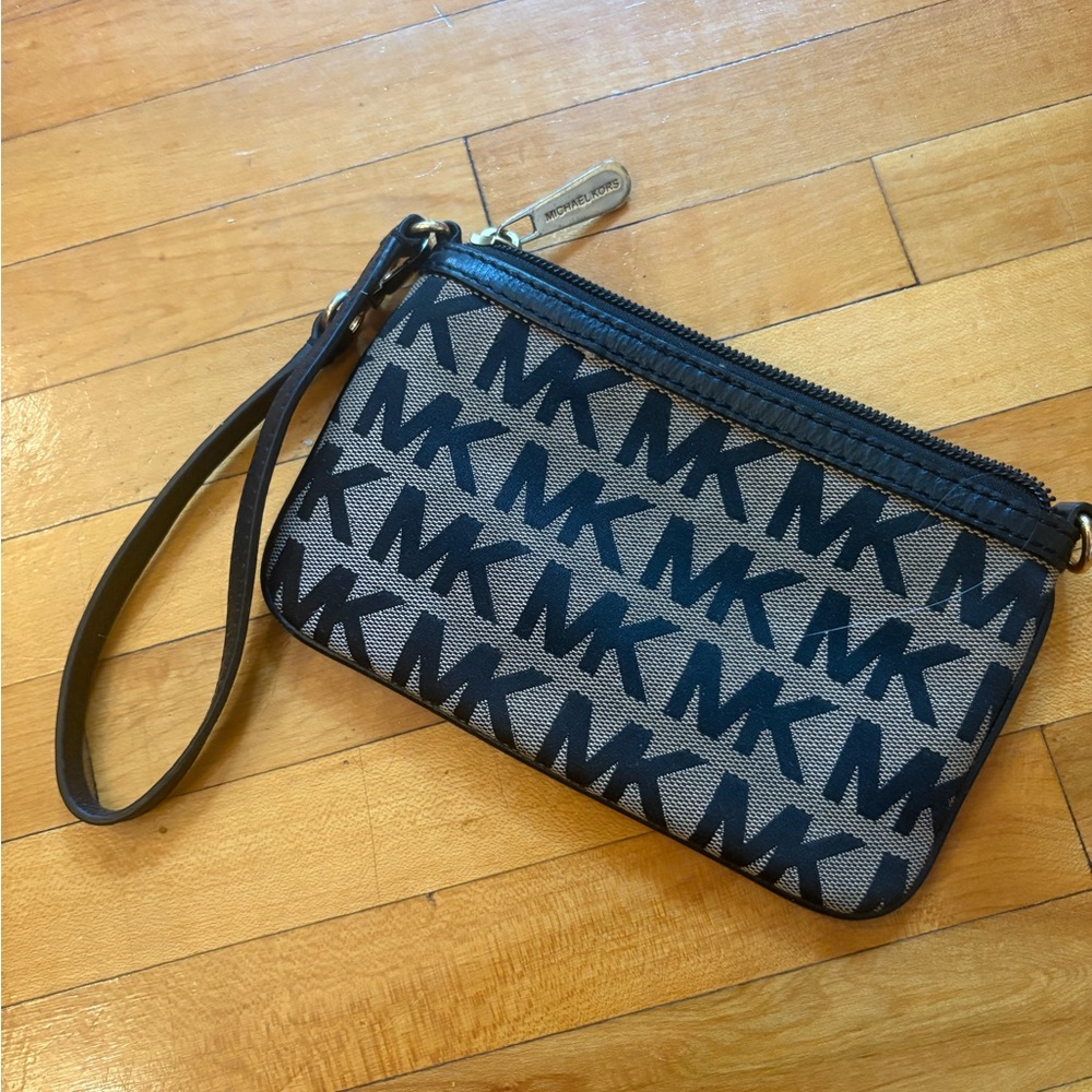 Michael Kors Black Wristlet bag